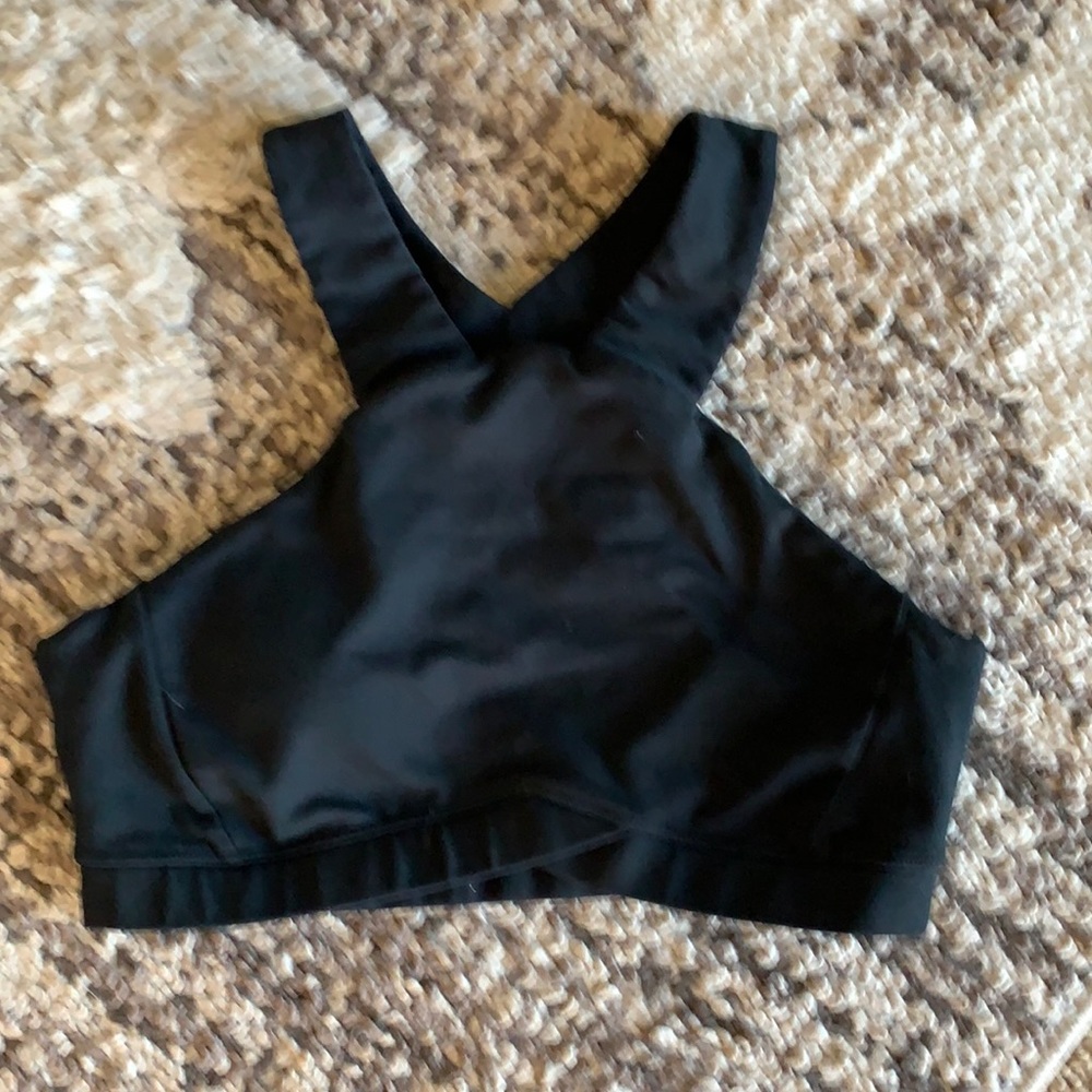 Demi Lovato Work out top